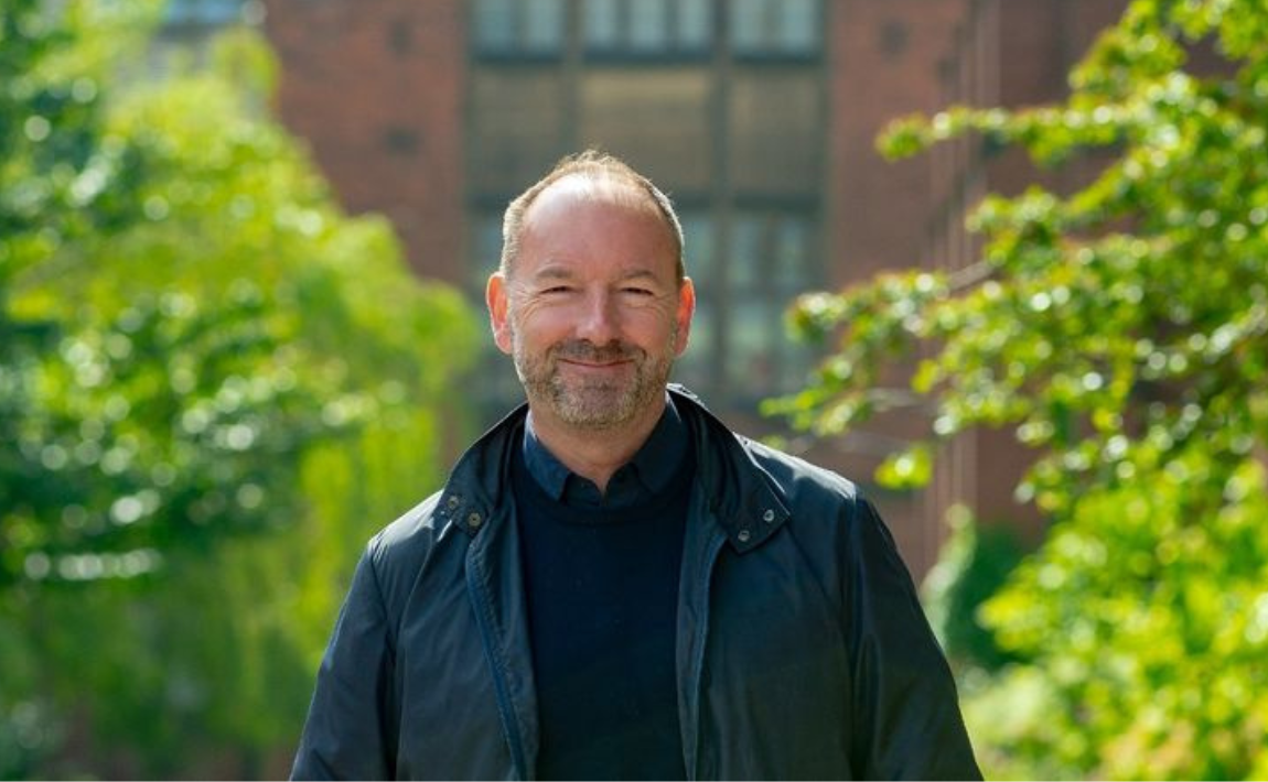 Headshot of Rob Wood